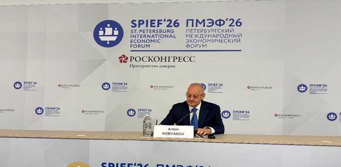 He argued that countries increasingly need alternative mechanisms for finance, trade, scientific cooperation and security. He argued that countries increasingly need alternative mechanisms for finance, trade, scientific cooperation and security.