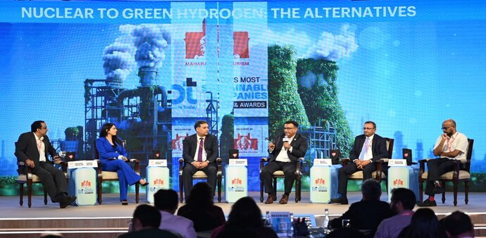The panel on alternative energy sources saw the companies talking about innovative measures as part of their energy transition. The panel on alternative energy sources saw the companies talking about innovative measures as part of their energy transition.