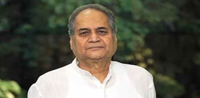 He was awarded India’s third-highest civilian honor, Padma Bhushan, in 2001 for his massive contributions to trade and industry. He was awarded India’s third-highest civilian honor, Padma Bhushan, in 2001 for his massive contributions to trade and industry.