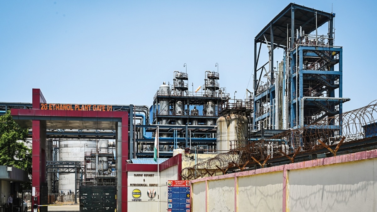 Market Moving To 2G Ethanol: AS Sahney, CMD, IOCL