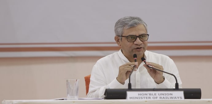 Union Railway Minister Ashwini Vaishnaw Union Railway Minister Ashwini Vaishnaw