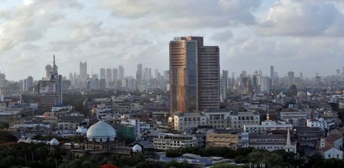 One of the definitive reasons wealthy buyers from outside Maharashtra are locking capital into Mumbai’s vertical mansions is structural capital preservation. One of the definitive reasons wealthy buyers from outside Maharashtra are locking capital into Mumbai’s vertical mansions is structural capital preservation.