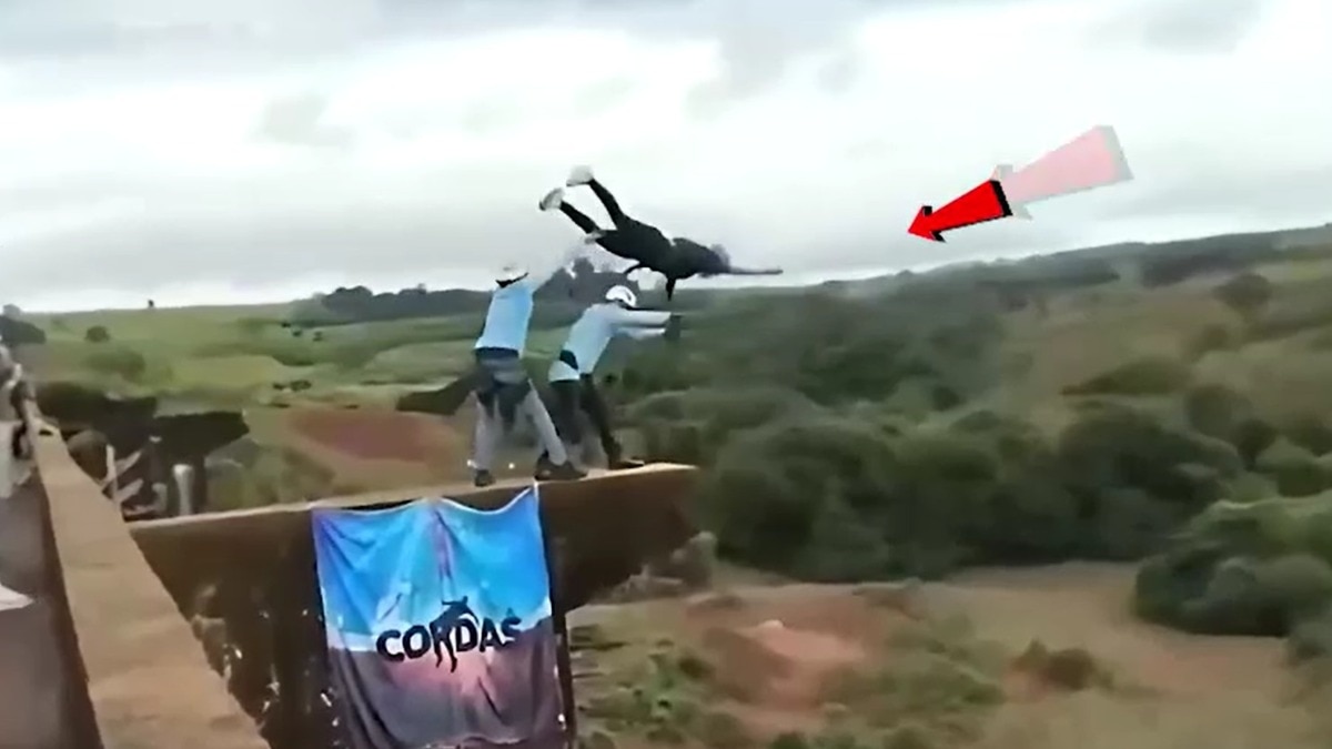 ‘The rope, people, the rope’: Crowd screams as woman plunges to death in Brazil bungee jump