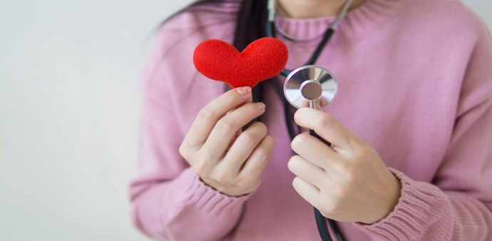 According to Dr Mathur, a heart attack occurs when blood flow in a coronary artery supplying the heart muscle is blocked, usually by clot formation over an underlying cholesterol blockage. According to Dr Mathur, a heart attack occurs when blood flow in a coronary artery supplying the heart muscle is blocked, usually by clot formation over an underlying cholesterol blockage.