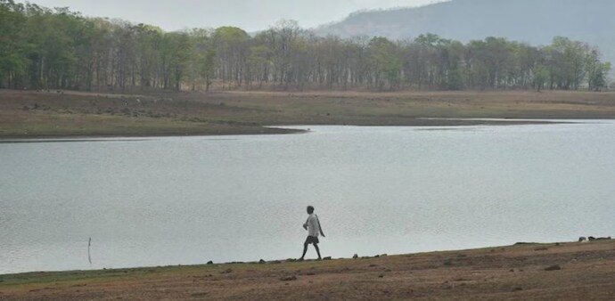 The seven lakes supplying Mumbai currently hold just 1.55 lakh million litres against an annual capacity of nearly 14.5 lakh million litres. The seven lakes supplying Mumbai currently hold just 1.55 lakh million litres against an annual capacity of nearly 14.5 lakh million litres.