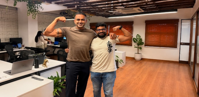 In another post, Agarwala opened up about his struggles with body image and the pressure created by unrealistic fitness standards on social media. In another post, Agarwala opened up about his struggles with body image and the pressure created by unrealistic fitness standards on social media.