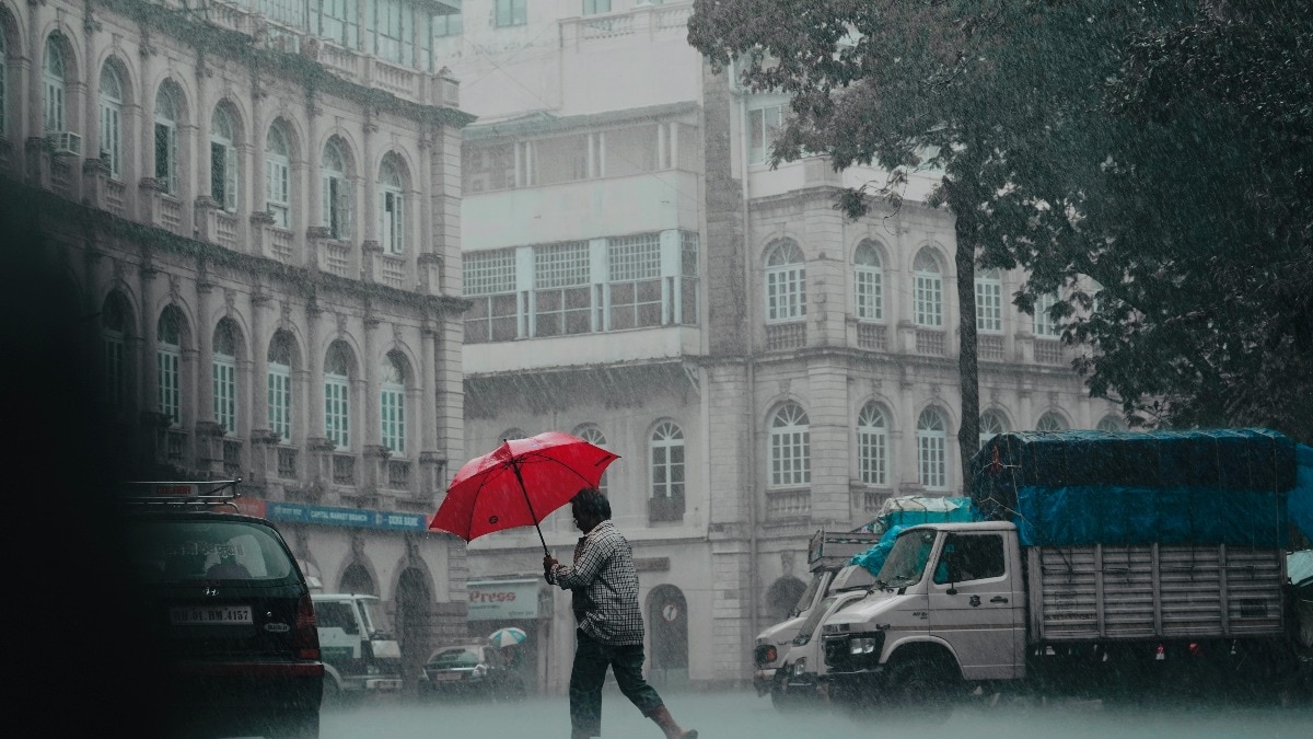 Mumbai under red alert; IMD warns of heavy rain and strong winds