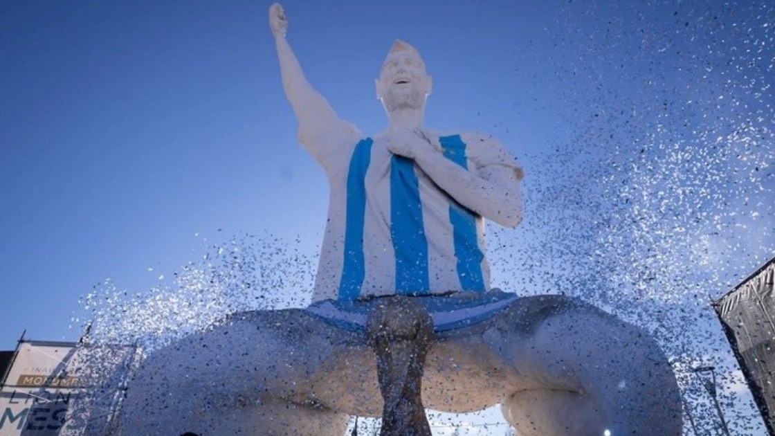 Argentina unveils world's tallest Messi statue; the giant tribute is leaving fans stunned