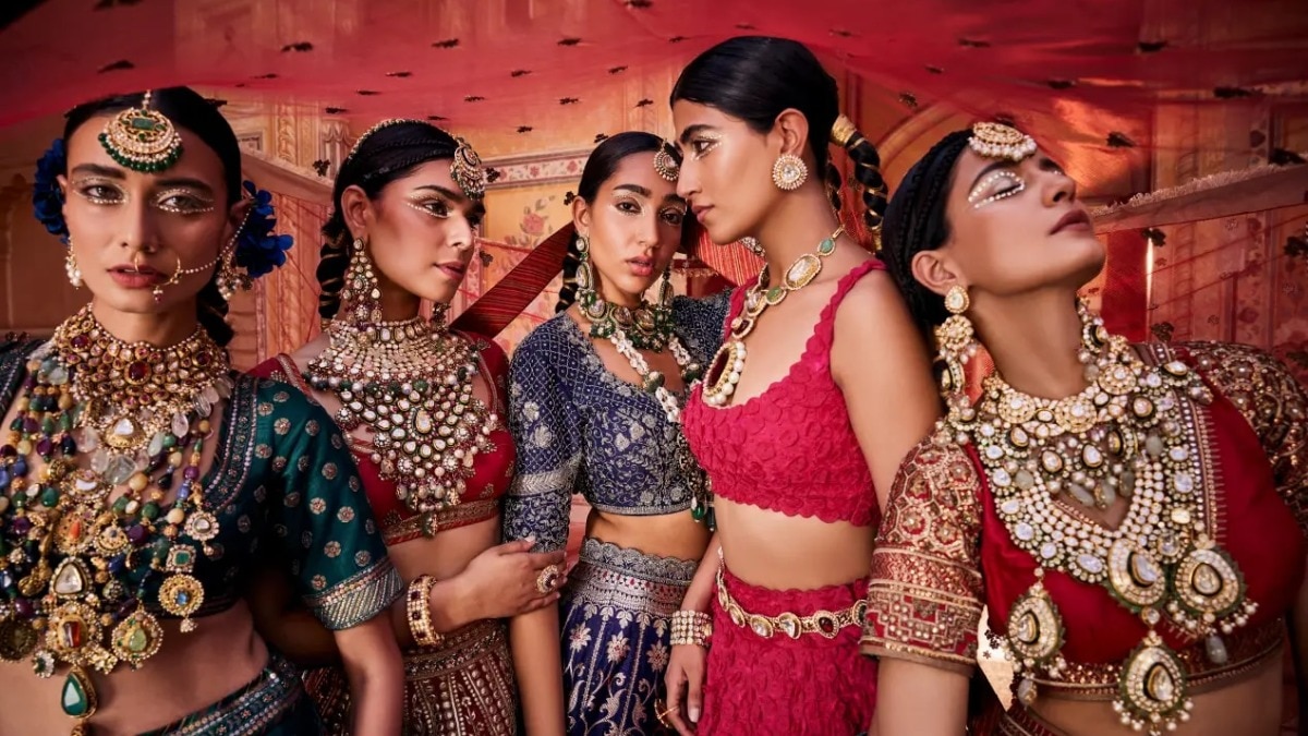 Advit Jewels is a Jaipur-based jewellery company, specializing in handcrafted fine jewellery, with expertise in Kundan, Polki, Diamond and Studded pieces under the brand name 'Rambhajo'.