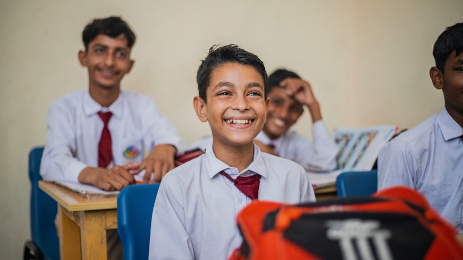 Two foreign languages can continue till Class 10, says Education Minister Two foreign languages can continue till Class 10, says Education Minister