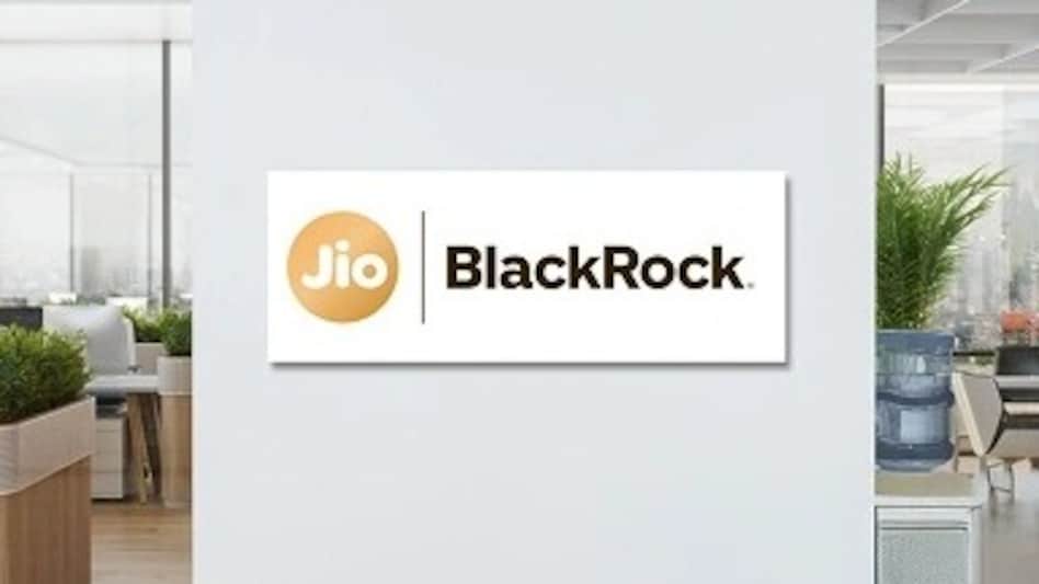 Jio BlackRock is now launching its first offering in the specialised investment fund (SIF) space – Prism Hybrid Long-Short Fund Jio BlackRock is now launching its first offering in the specialised investment fund (SIF) space – Prism Hybrid Long-Short Fund