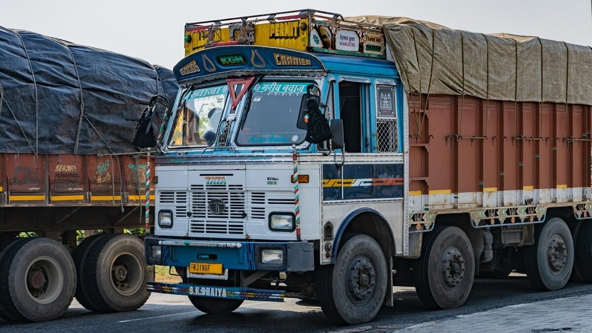 NCR to announce a waiver of road tax for buyers replacing old heavy commercial vehicles