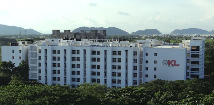 TCS conducts mega hiring drive TCS conducts mega hiring drive