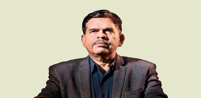 A case for self-reliance: Ashwani Mahajan, National Co-Convener, Swadeshi Jagran Manch and Former Professor, PGDAV College A case for self-reliance: Ashwani Mahajan, National Co-Convener, Swadeshi Jagran Manch and Former Professor, PGDAV College
