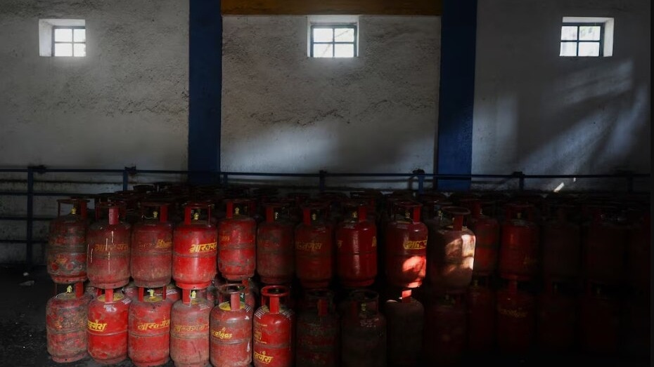 LPG, CNG, PNG prices today, July 3: Check latest rates in Delhi, Mumbai, Gurugram, other cities