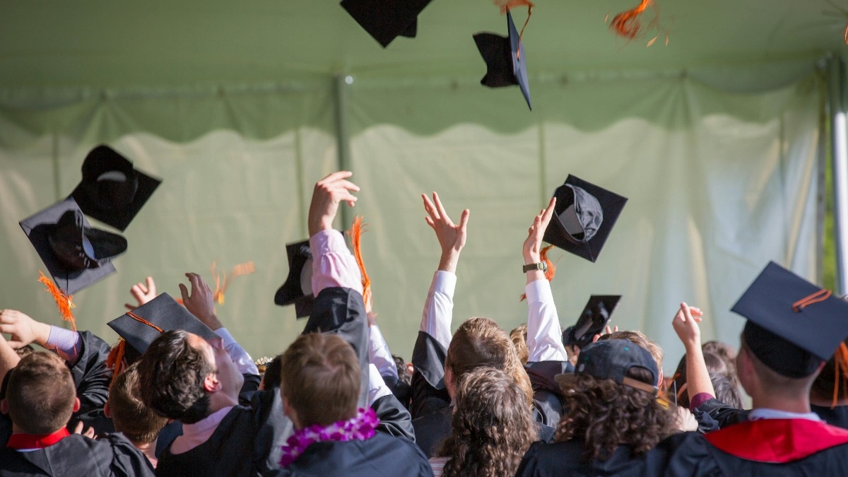 More than 22 graduates received packages above ₹60 lakh, while 27 students landed offers between ₹40 lakh and ₹60 lakh. 