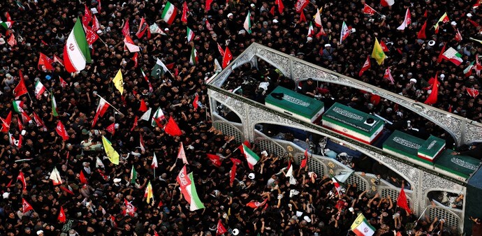 'Trump, we will kill you': Anti-US slogans fill Mashhad as Khamenei's burial ends week of mourning 'Trump, we will kill you': Anti-US slogans fill Mashhad as Khamenei's burial ends week of mourning