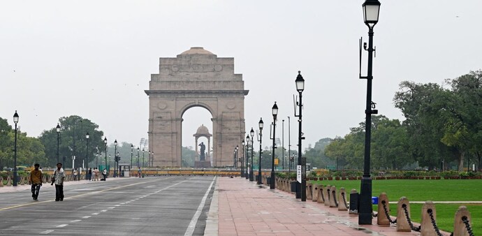 The IMD has also forecast isolated heavy to very heavy rainfall over parts of northeast India, Bihar, eastern Uttar Pradesh, Sub-Himalayan West Bengal and Sikkim through the weekend. The IMD has also forecast isolated heavy to very heavy rainfall over parts of northeast India, Bihar, eastern Uttar Pradesh, Sub-Himalayan West Bengal and Sikkim through the weekend.