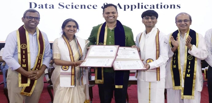 The convocation ceremony included graduates from multiple academic programmes, including IIT Madras's online BS in Data Science and Applications. The convocation ceremony included graduates from multiple academic programmes, including IIT Madras's online BS in Data Science and Applications.