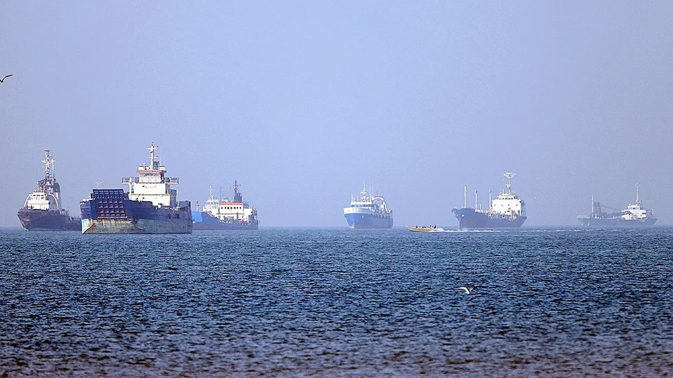 Hormuz attack kills Indian seafarer aboard UAE tanker as Gulf conflict claims more civilian lives Hormuz attack kills Indian seafarer aboard UAE tanker as Gulf conflict claims more civilian lives