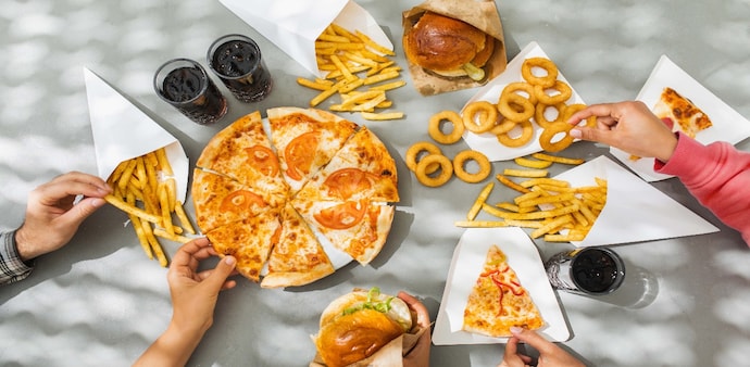 British MPs has called for a nationwide ban on new fast-food outlets opening near schools British MPs has called for a nationwide ban on new fast-food outlets opening near schools