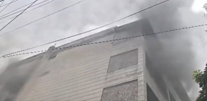 Fire erupts at Karol Bagh building, two PG residents rescued safely Fire erupts at Karol Bagh building, two PG residents rescued safely