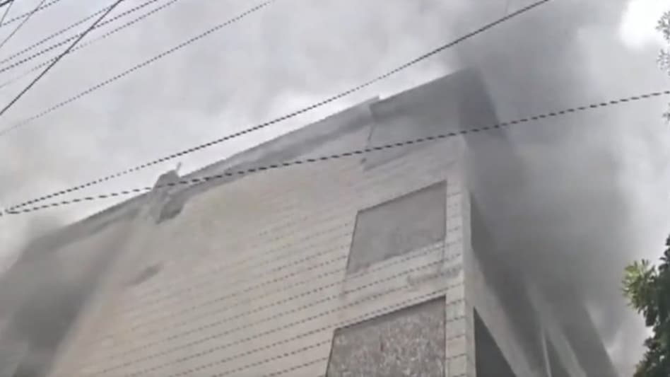 Fire erupts at Karol Bagh building, two PG residents rescued safely Fire erupts at Karol Bagh building, two PG residents rescued safely
