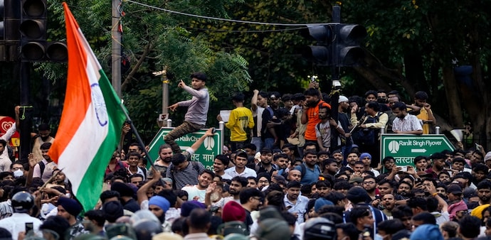 Students' protest: DU receives flak for asking students to not join the protests Students' protest: DU receives flak for asking students to not join the protests