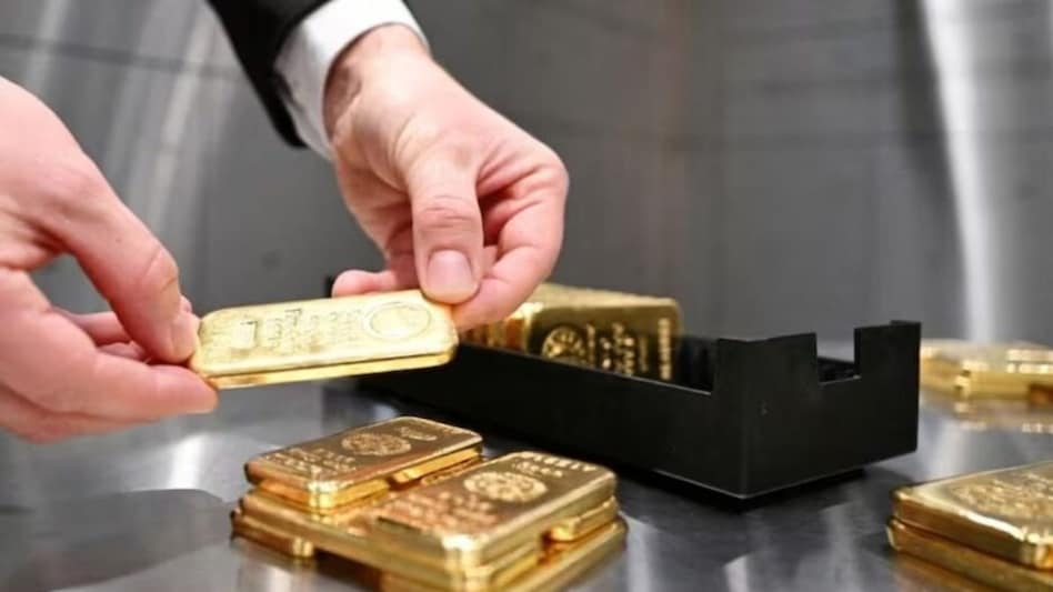 Gold prices in India declined today, with 22-carat gold priced at ₹13,280 per gram, down ₹270 from the previous session. The price of 8 grams of 22-carat gold also fell by ₹2,160 to ₹1,06,240. Gold prices in India declined today, with 22-carat gold priced at ₹13,280 per gram, down ₹270 from the previous session. The price of 8 grams of 22-carat gold also fell by ₹2,160 to ₹1,06,240.