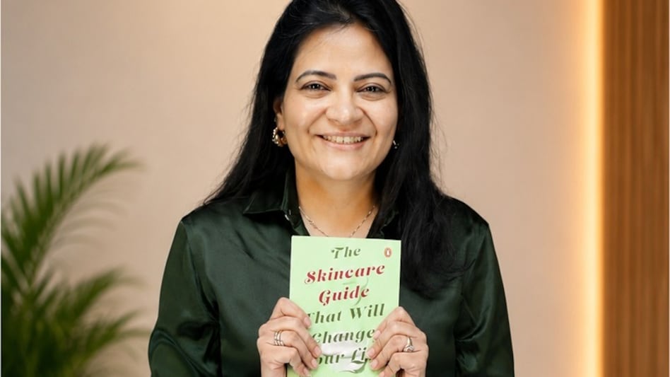 The author also draws attention to the link between skin and conditions affecting the liver, thyroid, kidneys, gut and metabolism. The author also draws attention to the link between skin and conditions affecting the liver, thyroid, kidneys, gut and metabolism.