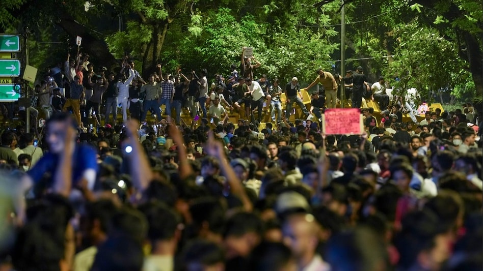Students' protest: CRPF reviewing RAF's crowd management during the Parliament march Students' protest: CRPF reviewing RAF's crowd management during the Parliament march