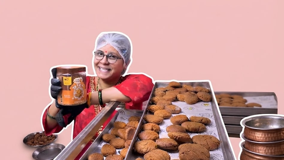 Meet the mom-son duo whose homemade thekuas became a Rs 15 crore success Meet the mom-son duo whose homemade thekuas became a Rs 15 crore success