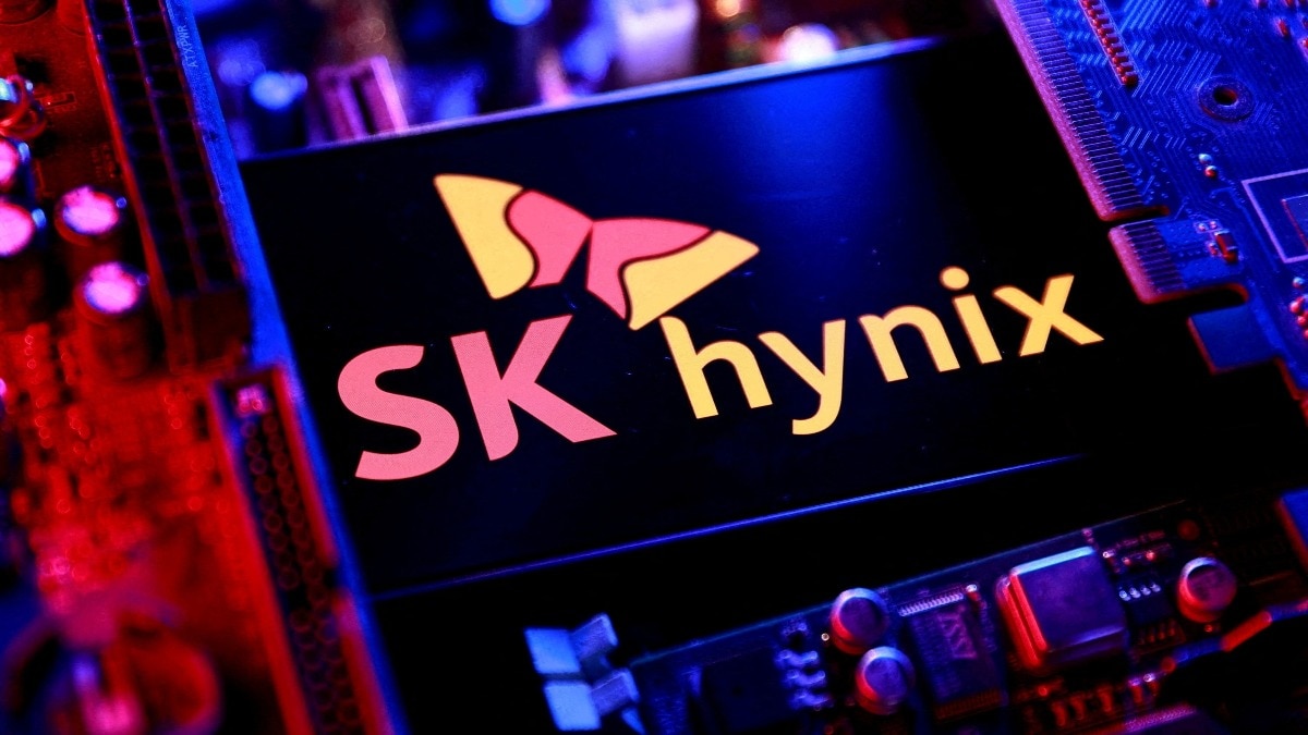 SK Hynix’s net income surged a bigger-than-expected 1,242% on one-time investment gains in the June quarter. 
