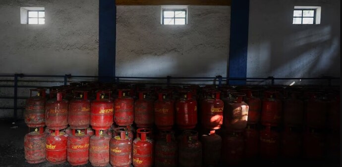 LPG, CNG, PNG prices on July 30: Check fuel rates across major cities LPG, CNG, PNG prices on July 30: Check fuel rates across major cities