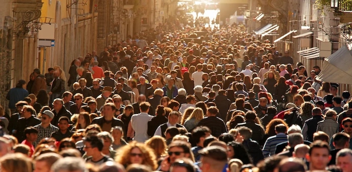 The researchers say such a population could allow ecosystems to recover while maintaining a high quality of life for humans. The researchers say such a population could allow ecosystems to recover while maintaining a high quality of life for humans.