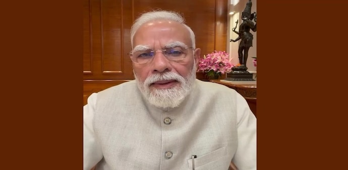 Inviting the students to move forward, Modi urged them to learn from their mistakes, pursue their dreams and contribute to nation-building. Inviting the students to move forward, Modi urged them to learn from their mistakes, pursue their dreams and contribute to nation-building.