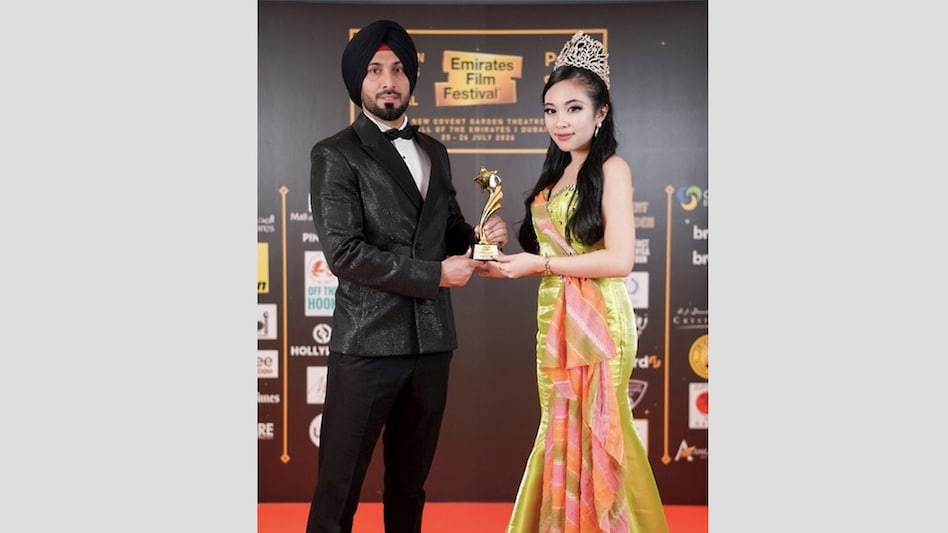 Gaganpreet Singh honoured at the Emirates Film Festival Gaganpreet Singh honoured at the Emirates Film Festival