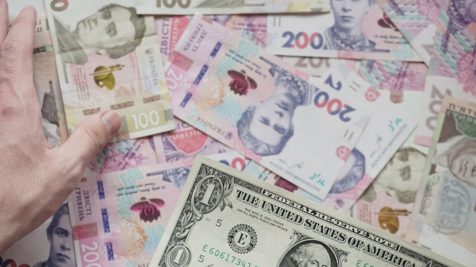 Govt wants to formalise tax cuts for overseas investors, says report Govt wants to formalise tax cuts for overseas investors, says report