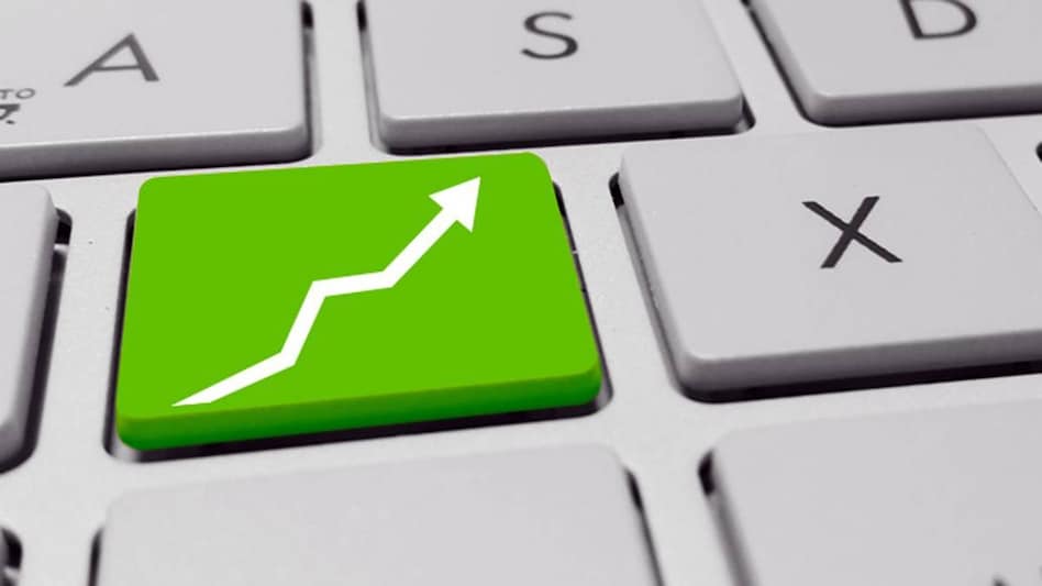 US stocks closed at higher on Tuesday, powered by the latest earnings from AI-related companies, while crude prices and Treasury yields dropped on hopes for a deal in the Iran war. US stocks closed at higher on Tuesday, powered by the latest earnings from AI-related companies, while crude prices and Treasury yields dropped on hopes for a deal in the Iran war.