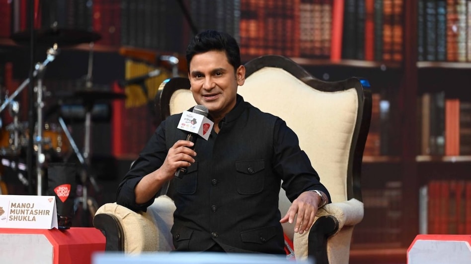 Author, Poet & Lyricist Manoj Muntashir Shukla (Photo Credits: Chandradeep Kumar) Author, Poet & Lyricist Manoj Muntashir Shukla (Photo Credits: Chandradeep Kumar)