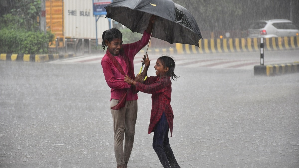 Delhi wakes up to heavy rain as IMD issues orange alert, thunderstorms likely