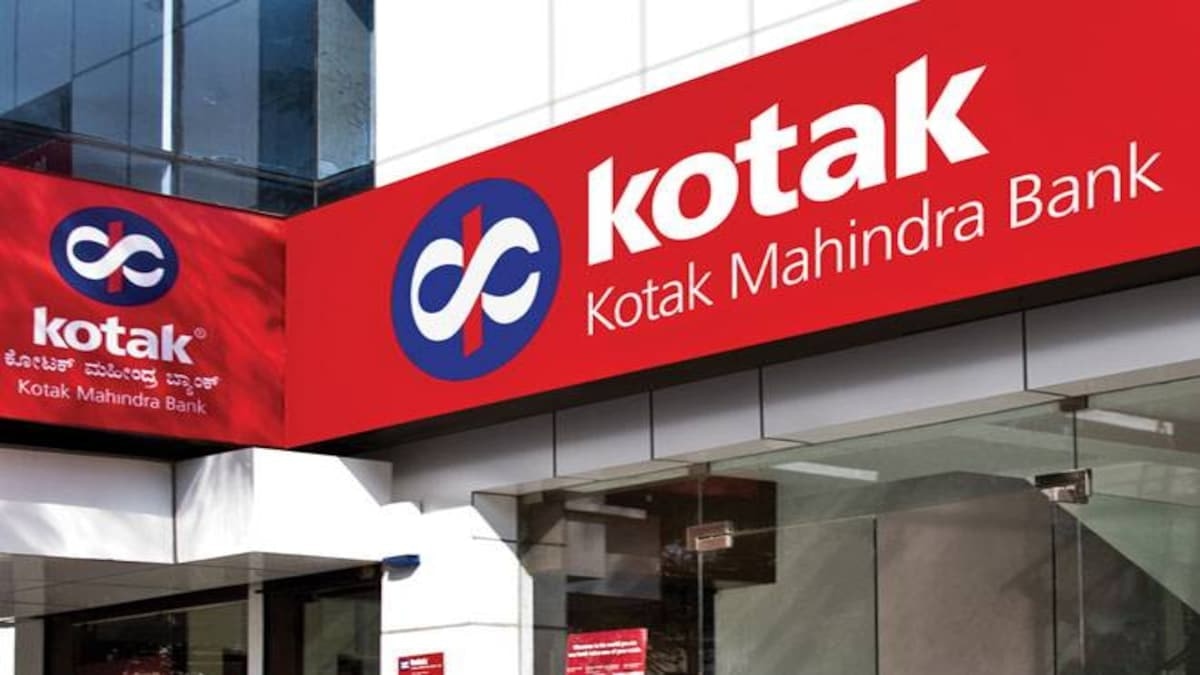₹107 crore Panchkula fraud: Ex-Kotak Bank Deputy VP bought Porsche, BMWs with siphoned money; ED files chargesheet