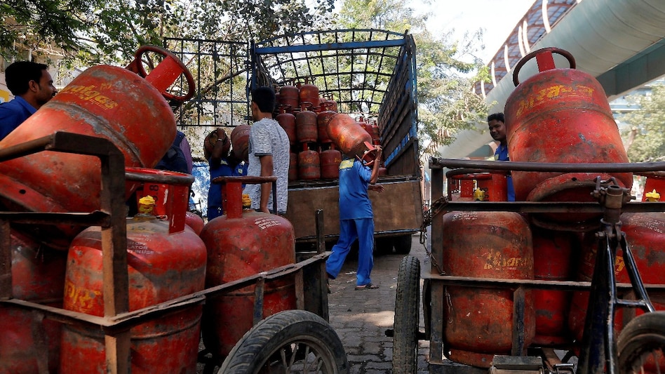 LPG, CNG, PNG prices on August 7: Check latest rates across major cities LPG, CNG, PNG prices on August 7: Check latest rates across major cities