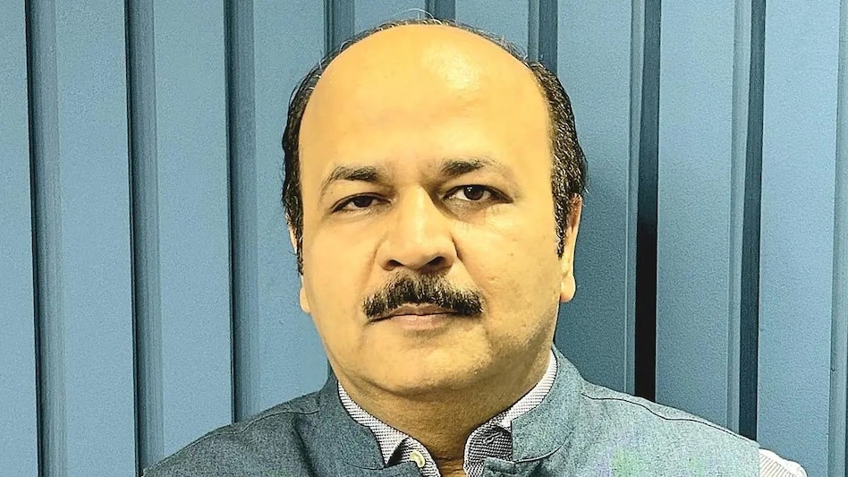 Close to half of the 1,400 UCBs are still not registered with NUCFDC and Chaturvedi hopes to get all of them on board in the current financial year. Close to half of the 1,400 UCBs are still not registered with NUCFDC and Chaturvedi hopes to get all of them on board in the current financial year.