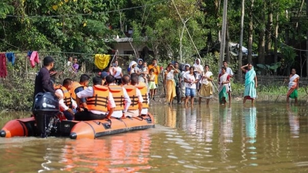 Marginal relief in Assam: Flood-hit population falls from 1.26 lakh to 1.12 lakh, 441 villages still under water