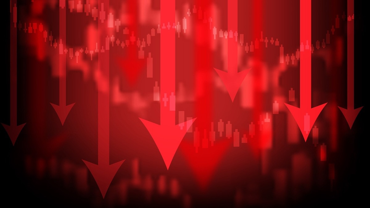 Broader indices were also trading lower, reflecting a cautious tone across the domestic equity market.