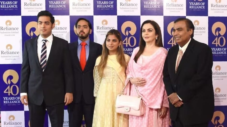The Ambani family topped the list with a valuation of ₹25.8 lakh crore, more than three times that of the Kumar Mangalam Birla family and the Jindal family. The Ambani family topped the list with a valuation of ₹25.8 lakh crore, more than three times that of the Kumar Mangalam Birla family and the Jindal family.