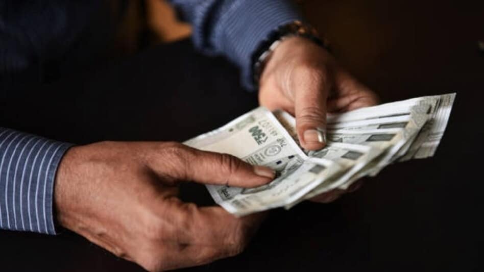 The RBI has proposed that all floating-rate personal loans and advances to micro, small and medium enterprises (MSMEs) offered by banks should be linked to an external benchmark. The RBI has proposed that all floating-rate personal loans and advances to micro, small and medium enterprises (MSMEs) offered by banks should be linked to an external benchmark.