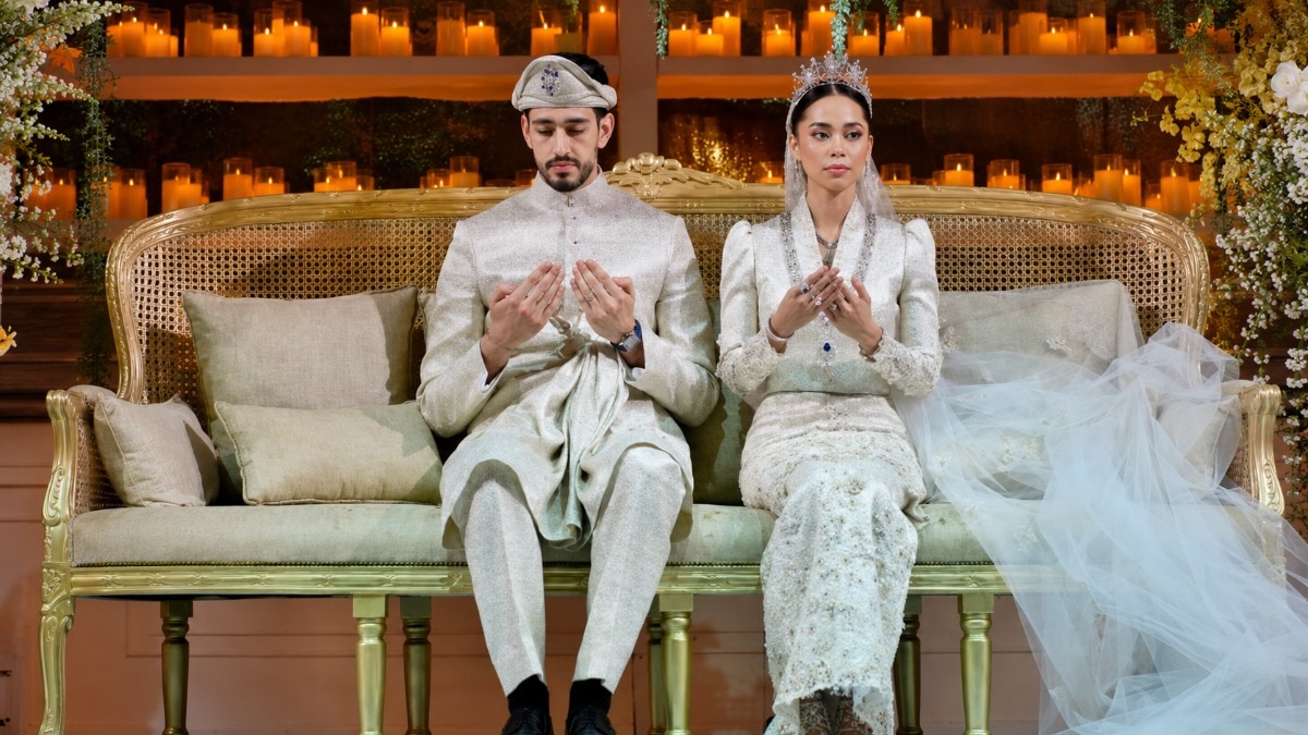 For her wedding, Princess Ilyana wore Queen Azizah's Diamond Tiara, a dramatic heirloom piece from the Pahang royal collection.
