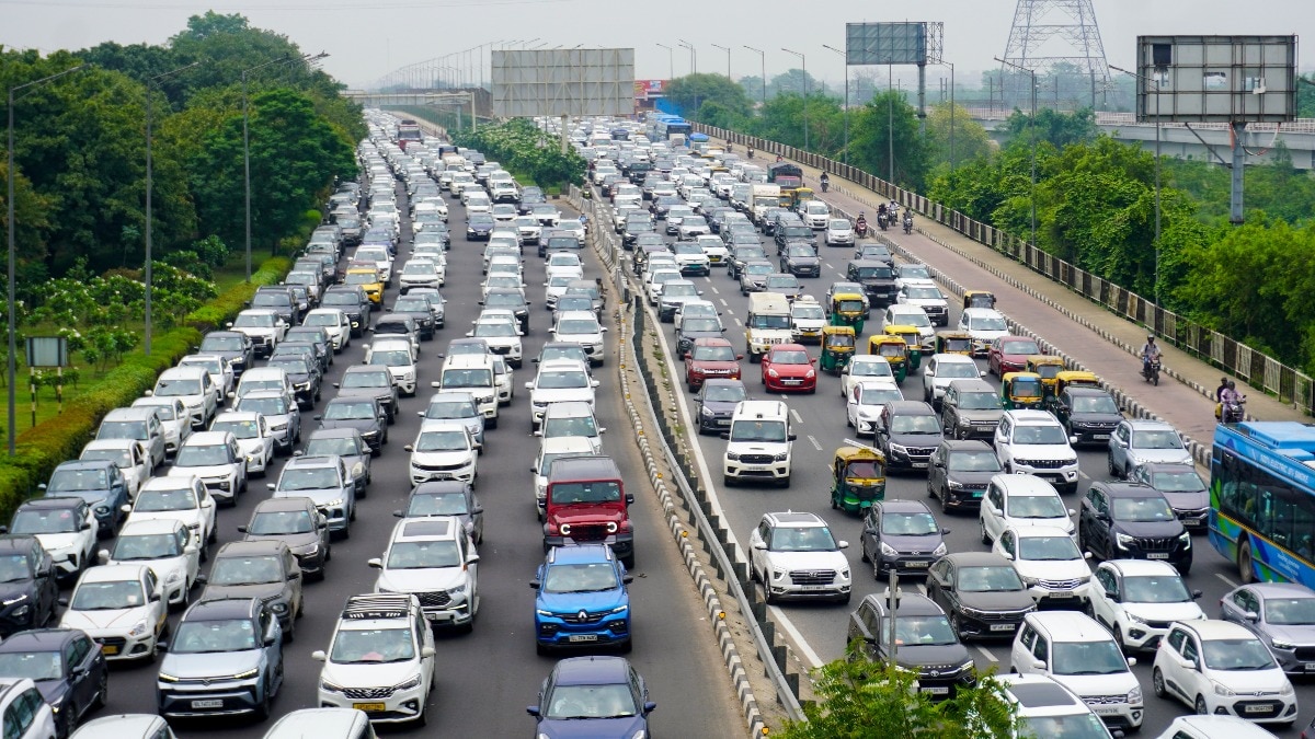 Govt wants to extend the age limit for certai cars